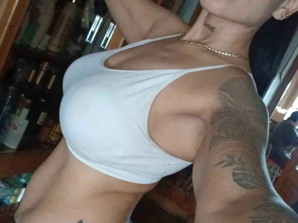 AntonellaFerrerr_1 offline XXX-chatje