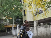 Desihotboy990's webcam live show