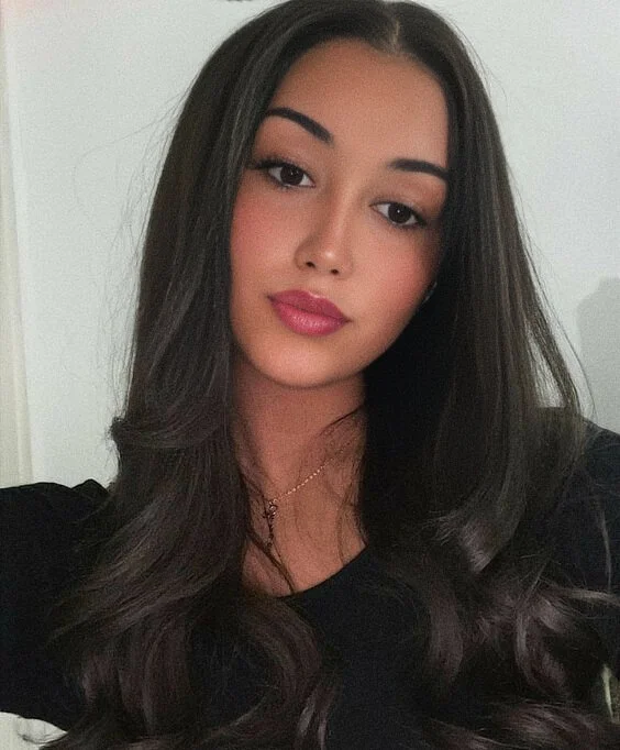 OliviaLinh's most recent online preview