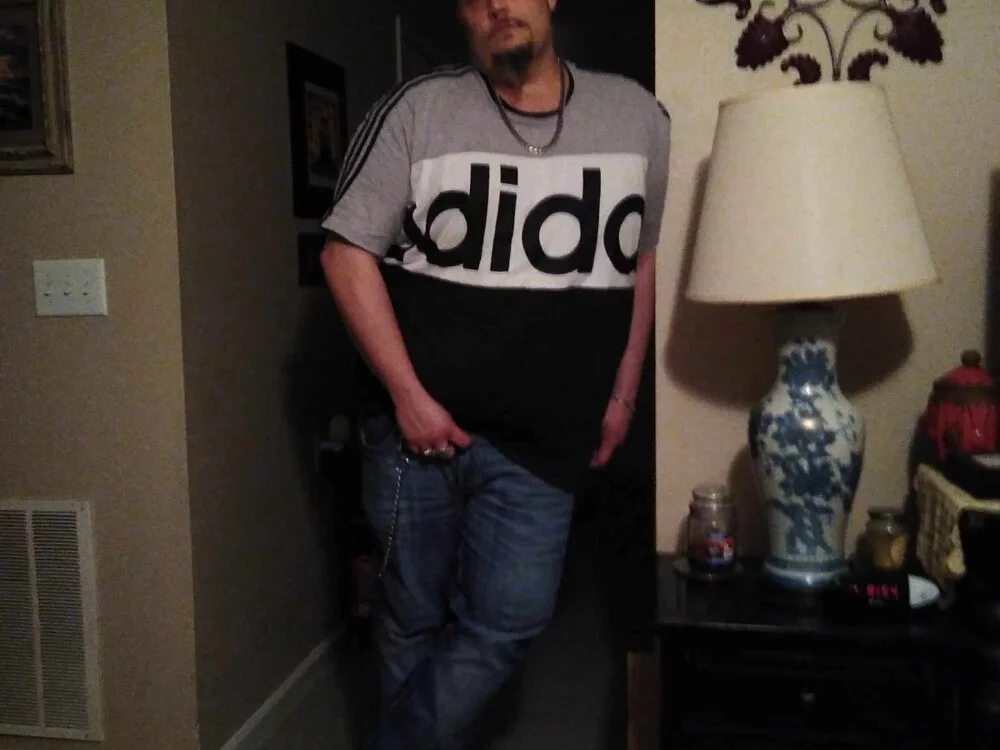 BiggShow6661 Offline XXX Chat