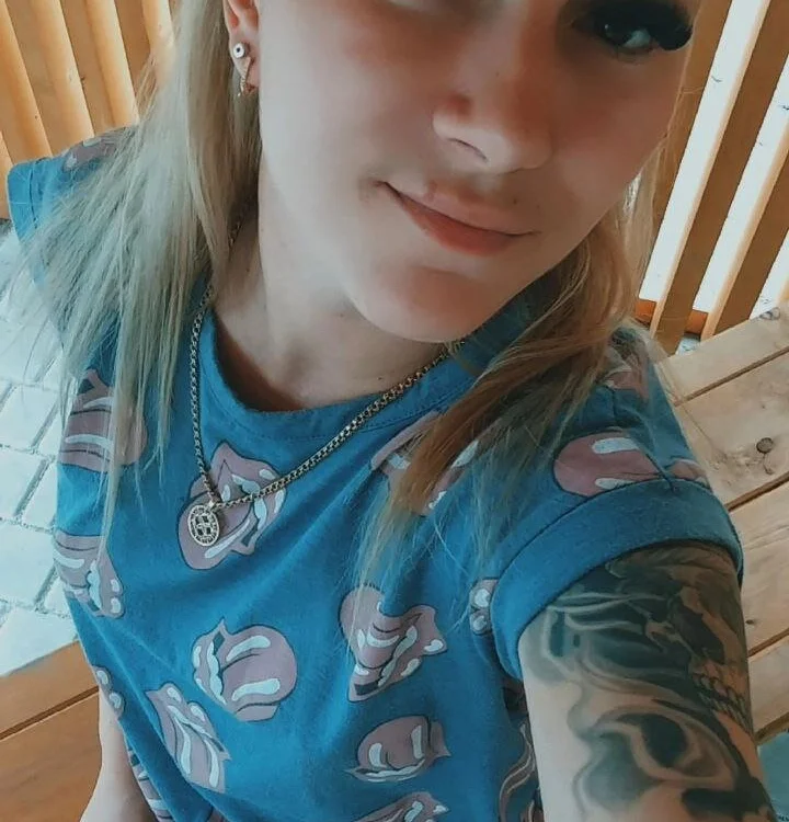 Alinka2334 offline chatrum