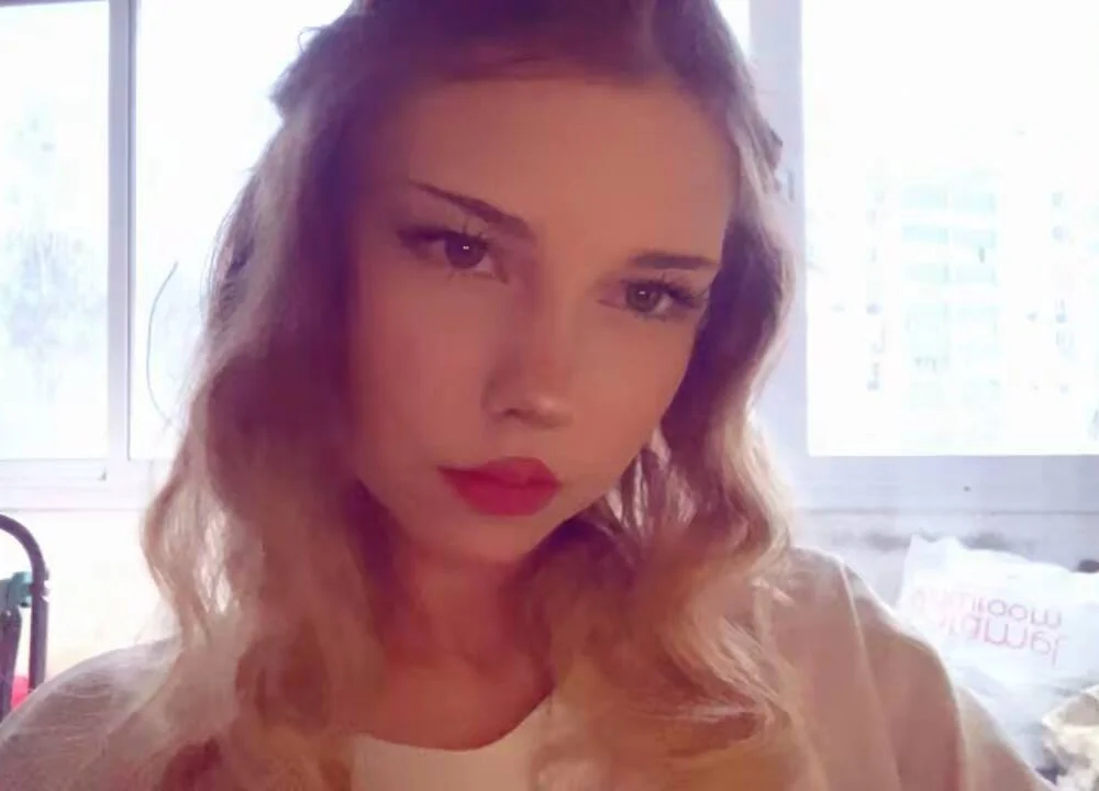 AmberLatris' Offline XXX Chat