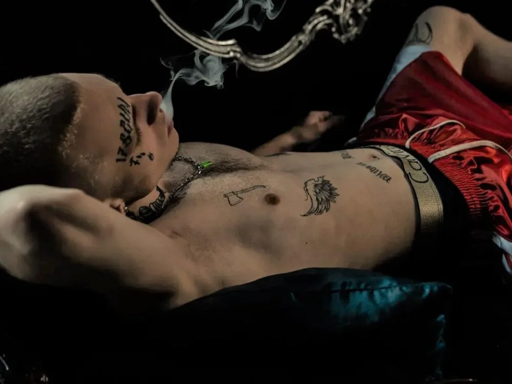 Keny_CollinsのオフラインXXXチャット