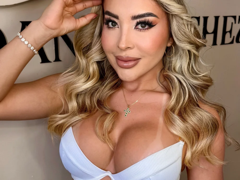 Alexa_seexy1's Offline XXX Chat