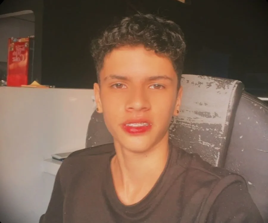 Chat XXX offline de JuniorPrinceMorris
