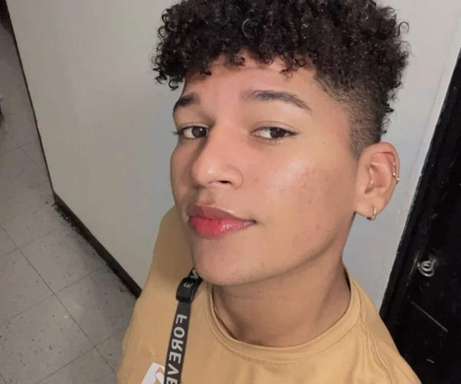 Sebastian_-D offline XXX-chat