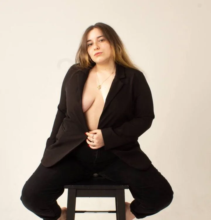 Miley_Fancy's Offline Chat Room