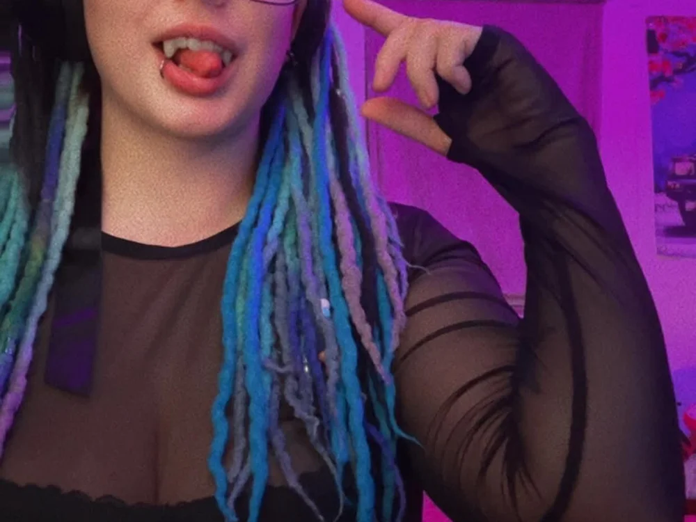 kawaiicrybaby666: офлайн-секс-чат