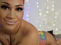 Модель Jaylaloveofficial