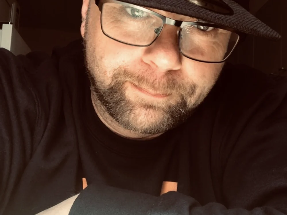 edger4lif3's Offline XXX Chat