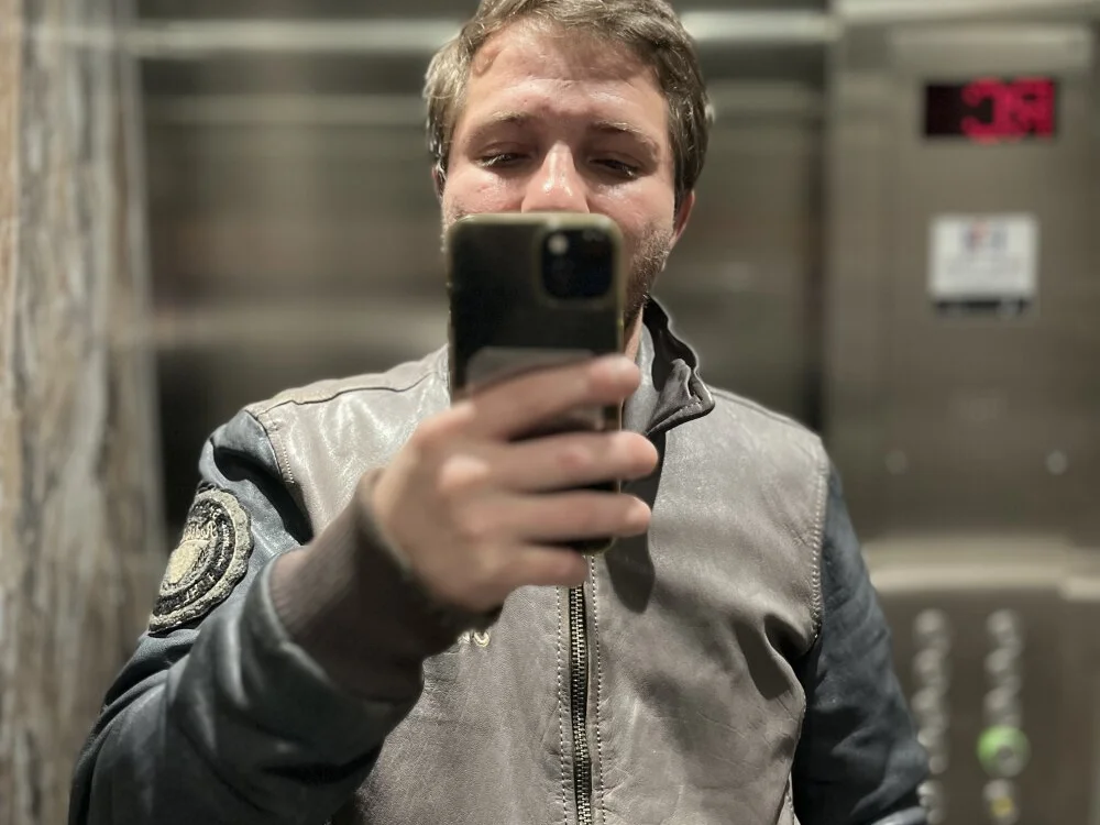 DeN_strip Chat XXX Ngoại tuyến