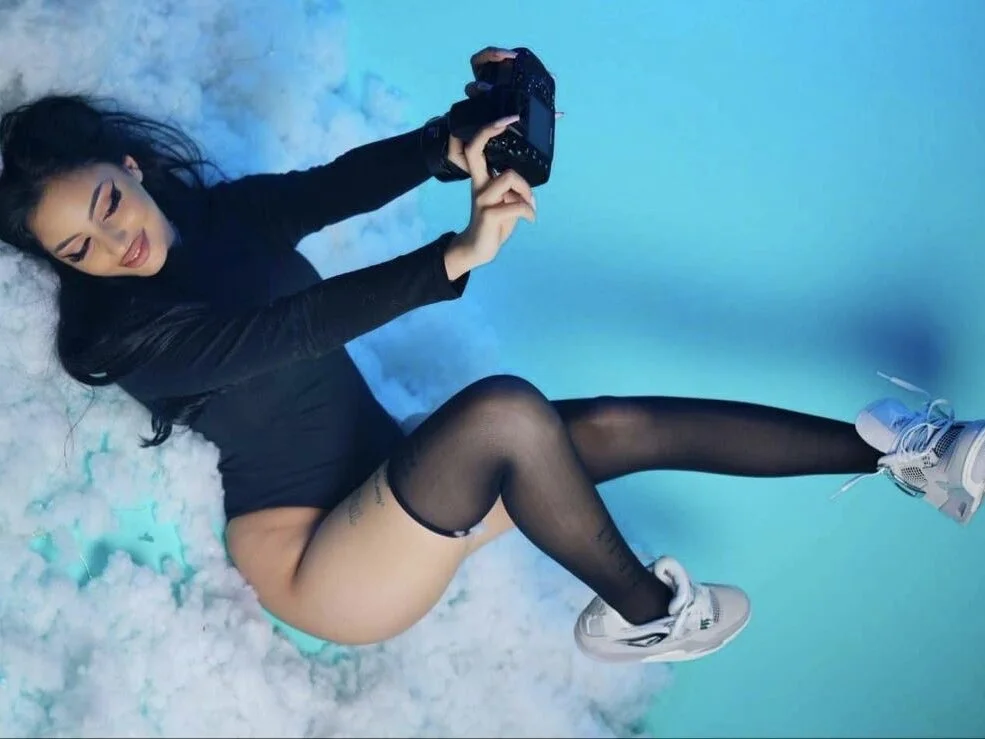 11vyanne Offline XXX-Chat