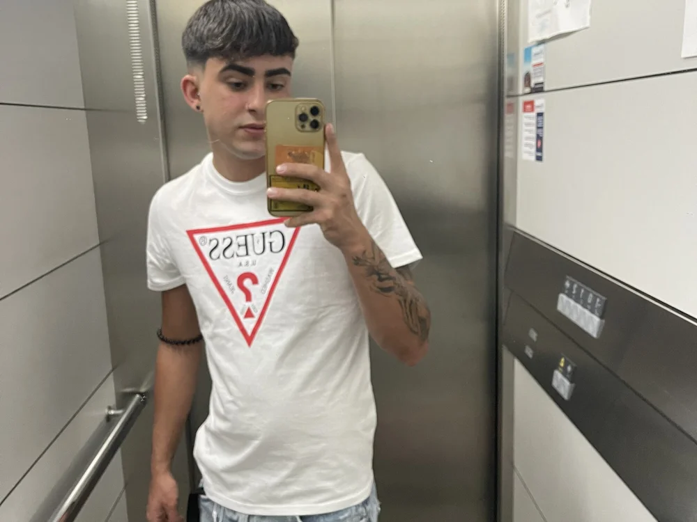 alex_hot1221 offline chatrum