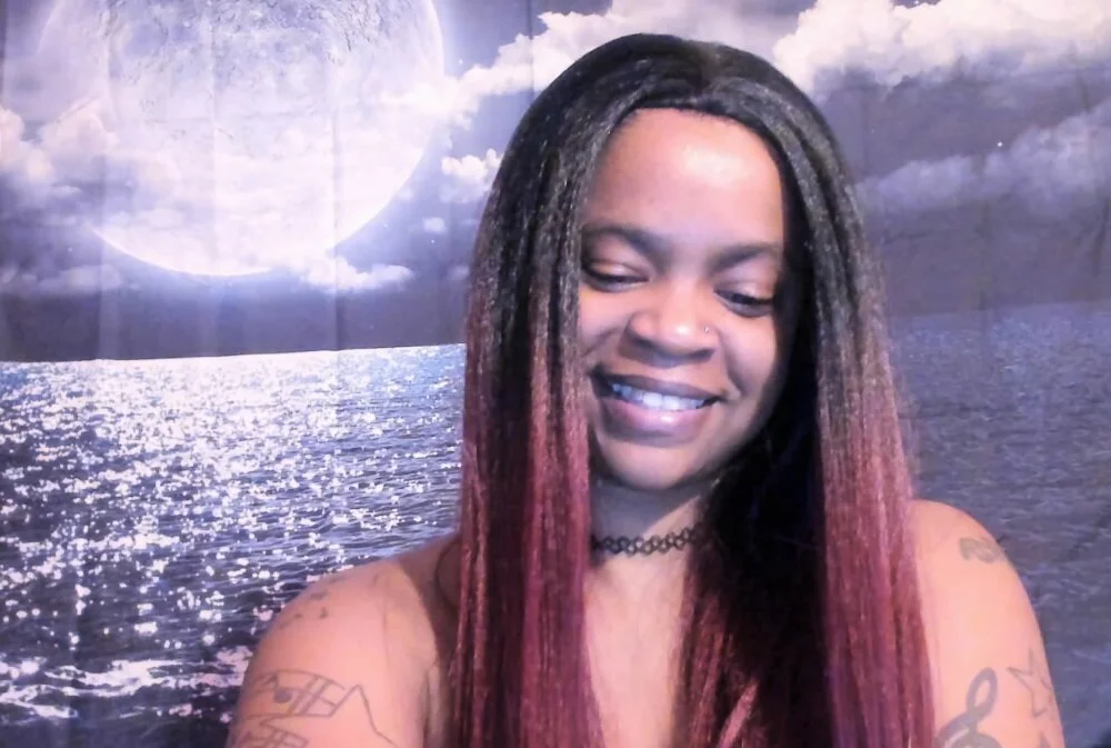 Offline XXX chat yummybrownfox