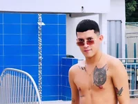 Model dilan_abraham12