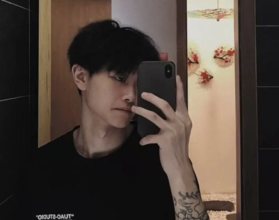 SD-857's Offline XXX Chat