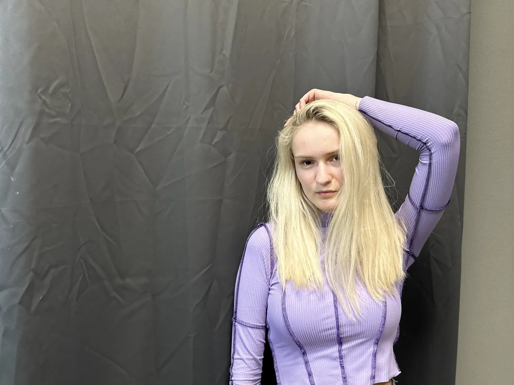 LianaTurri's Offline Chat Room