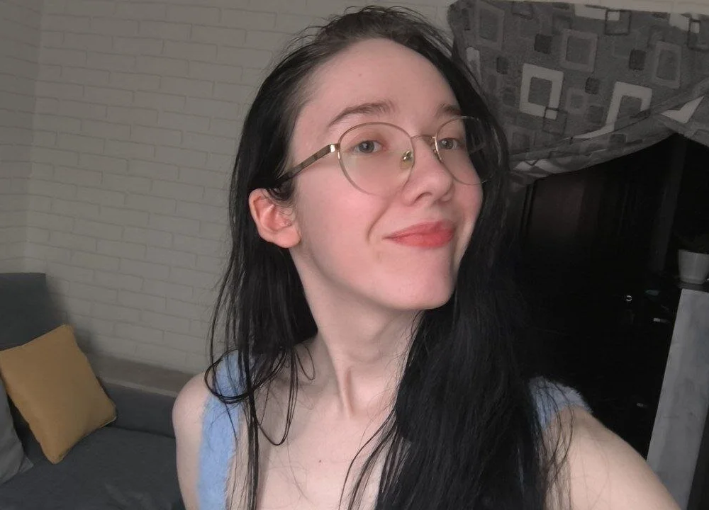 Aria_Mur_n Offline XXX chat