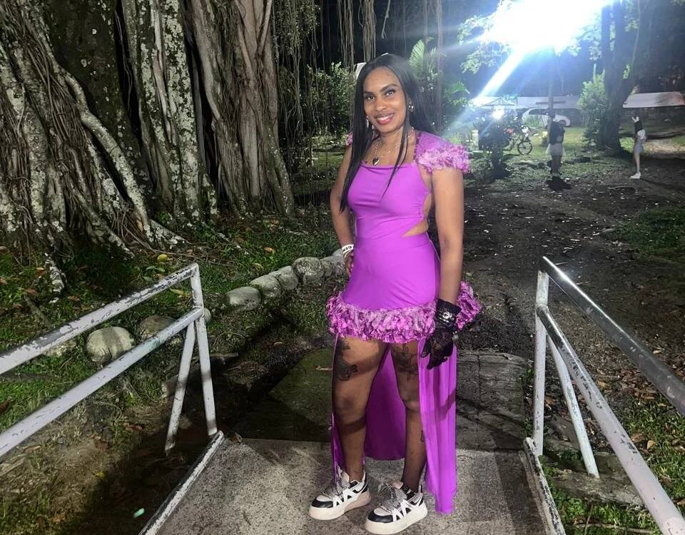 Camile_Queen offline chatrum