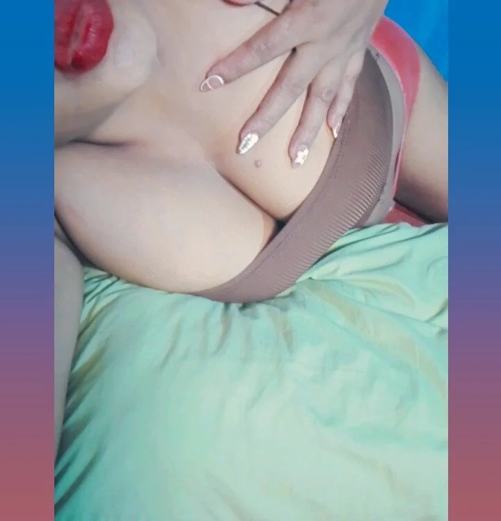 Horny_Ass4u69 Obrolan XXX Offline