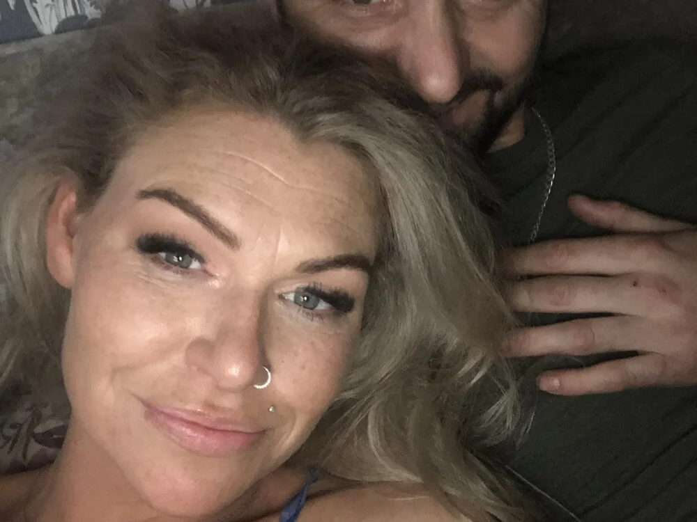 IrishxBrit25's Offline XXX Chat