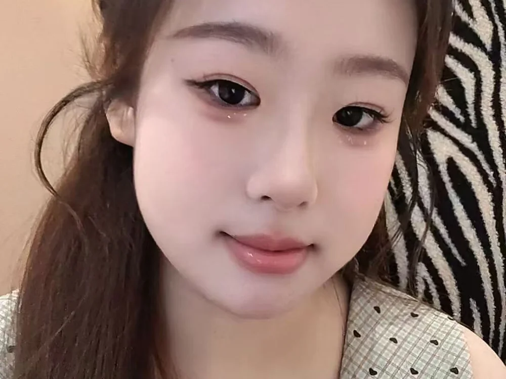 Jiangjiang18's Offline Chat Room