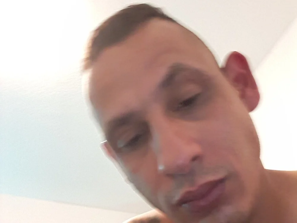ห้องแชทออฟไลน์ของ hottestcam