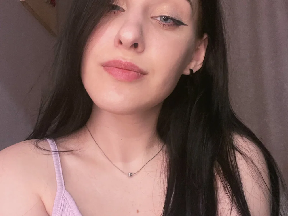 HelenaSSS' Offline XXX Chat