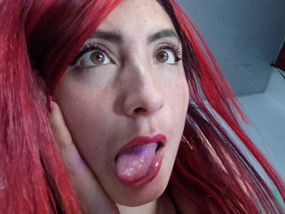 kitana_x's Offline Chat Room