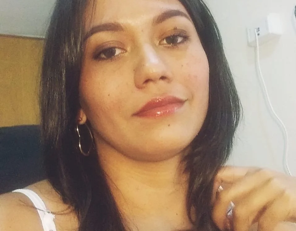 Lina_Rousee offline chatrum