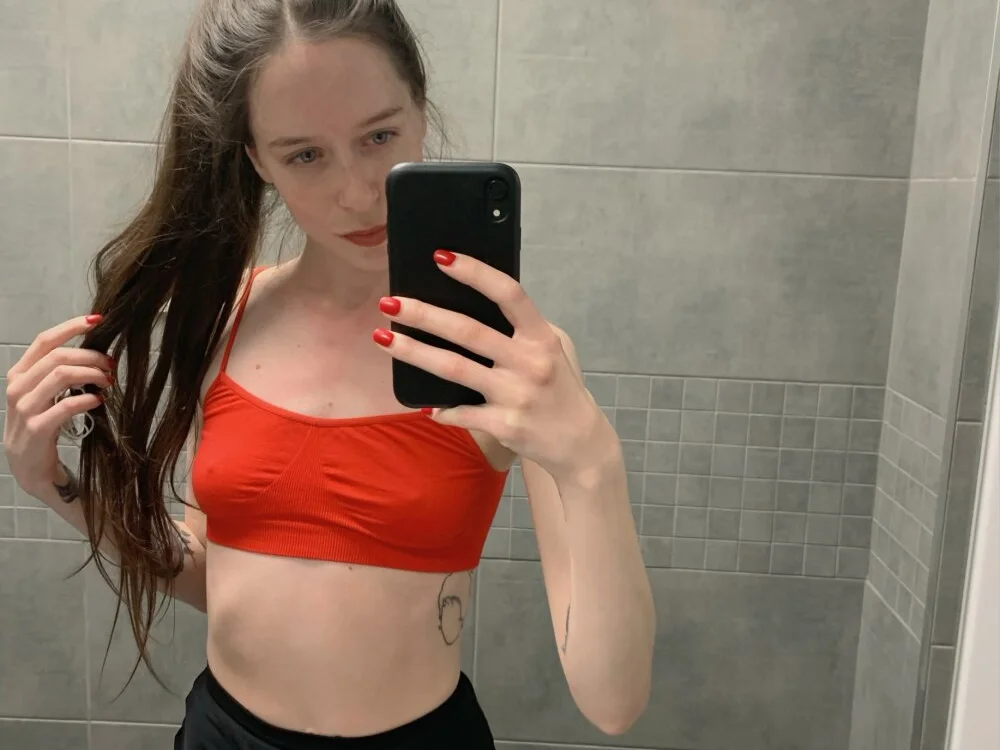 FancyFire_'s Offline XXX Chat