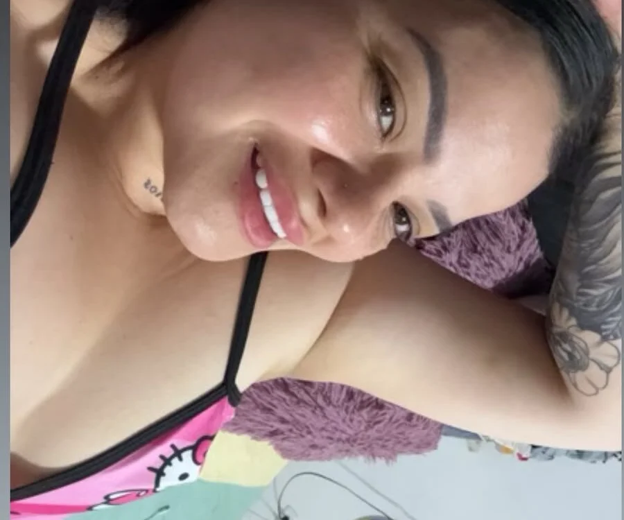 Ximema_whiten Offline XXX chat
