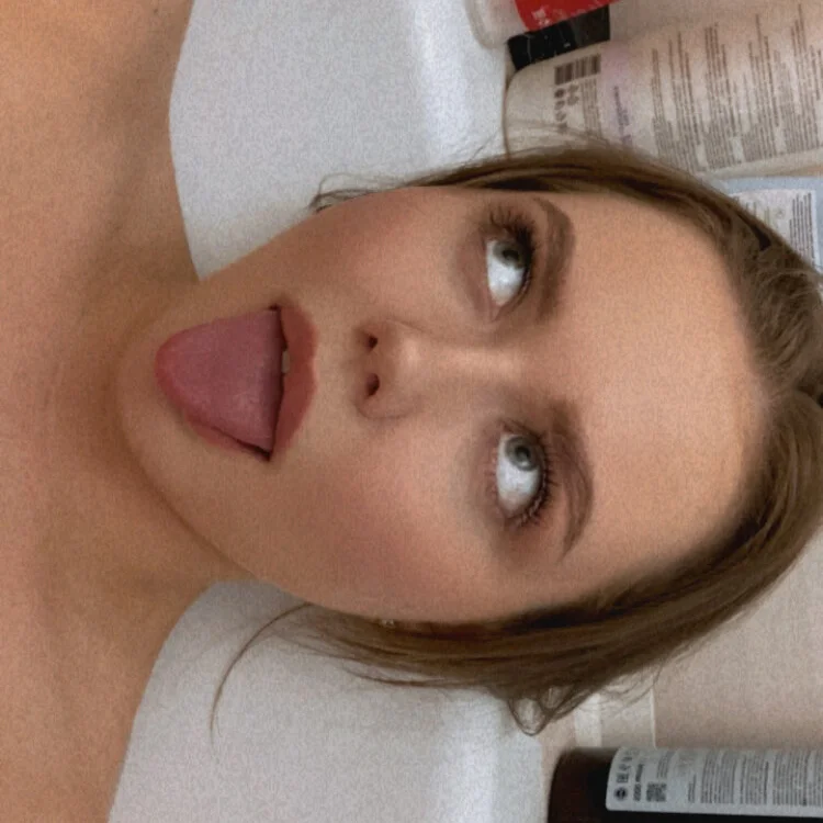 AkiraRey's Offline XXX Chat