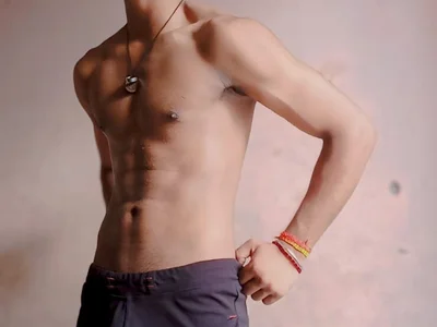 hornyboywithabs profile