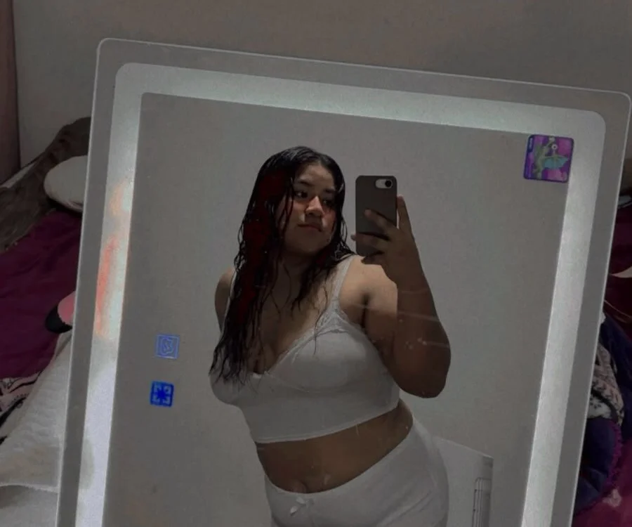 Isathv_20's Offline XXX Chat