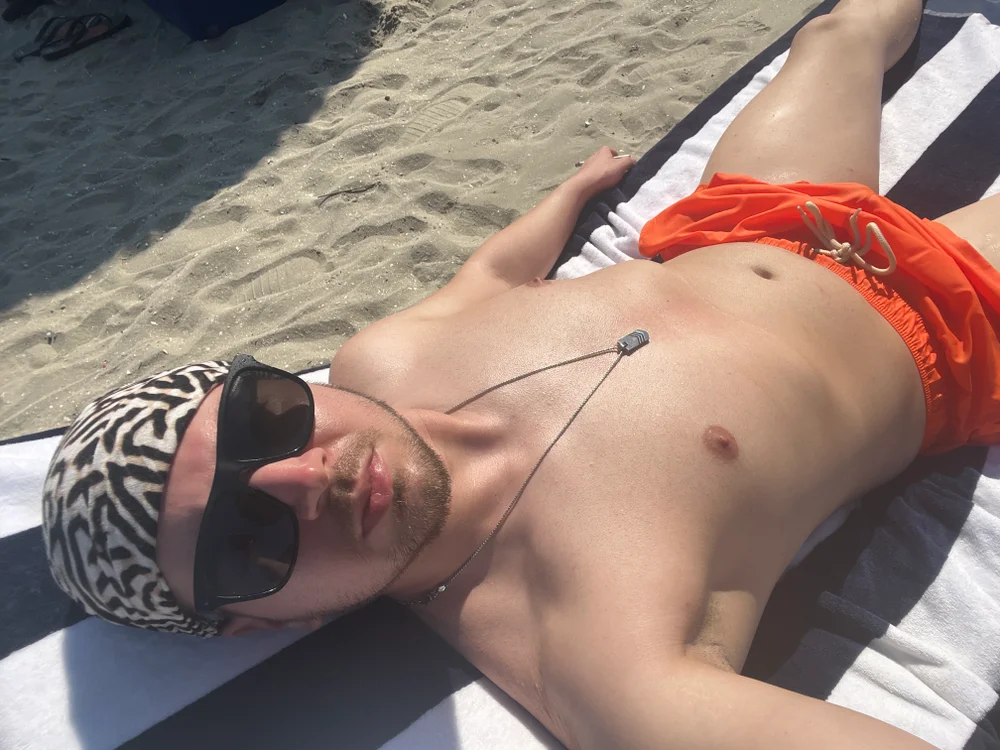 David_Alessandro Offline XXX-Chat