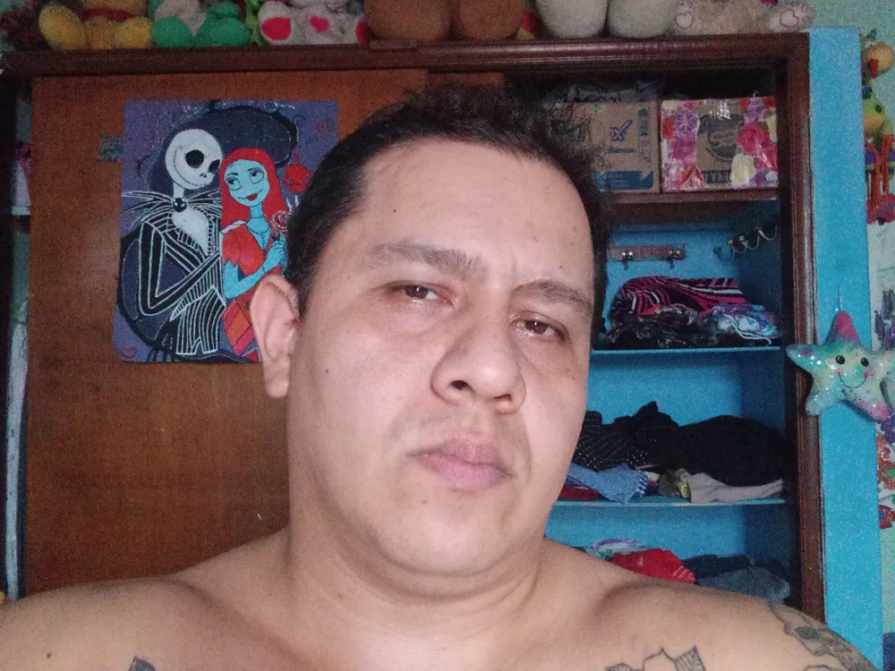 Juanitojugueton's Offline XXX Chat