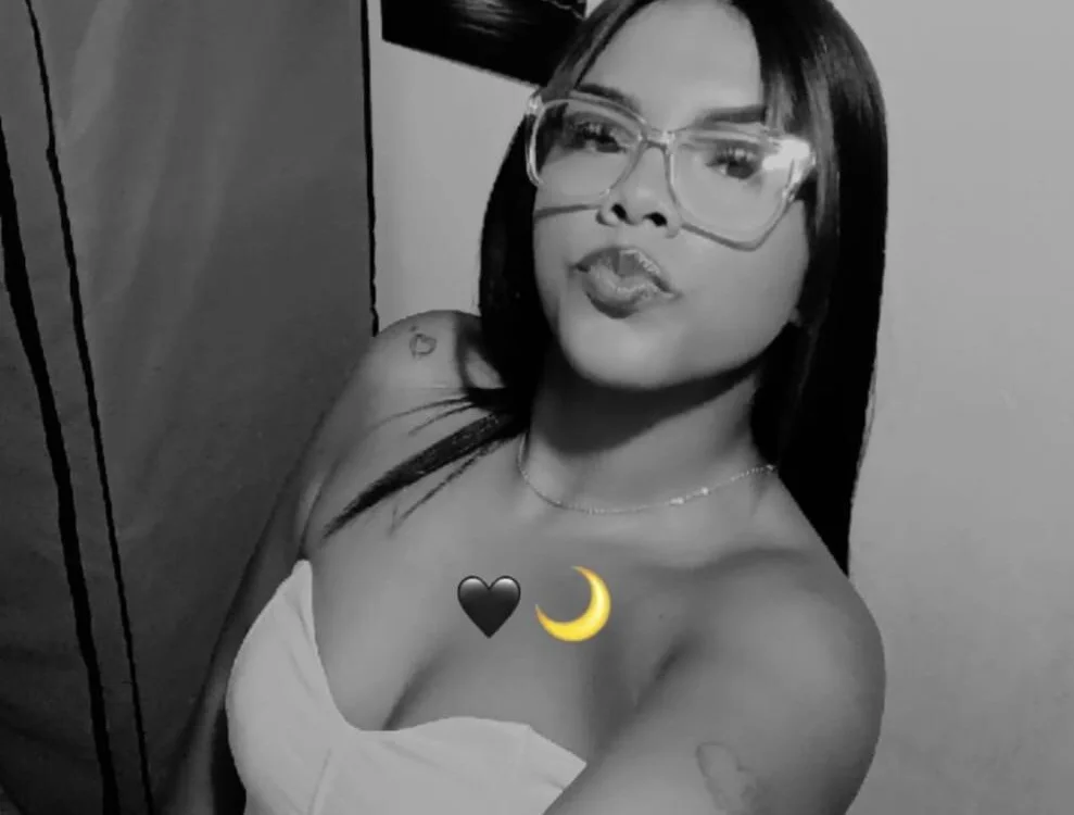 Scarlett-23's most recent online preview