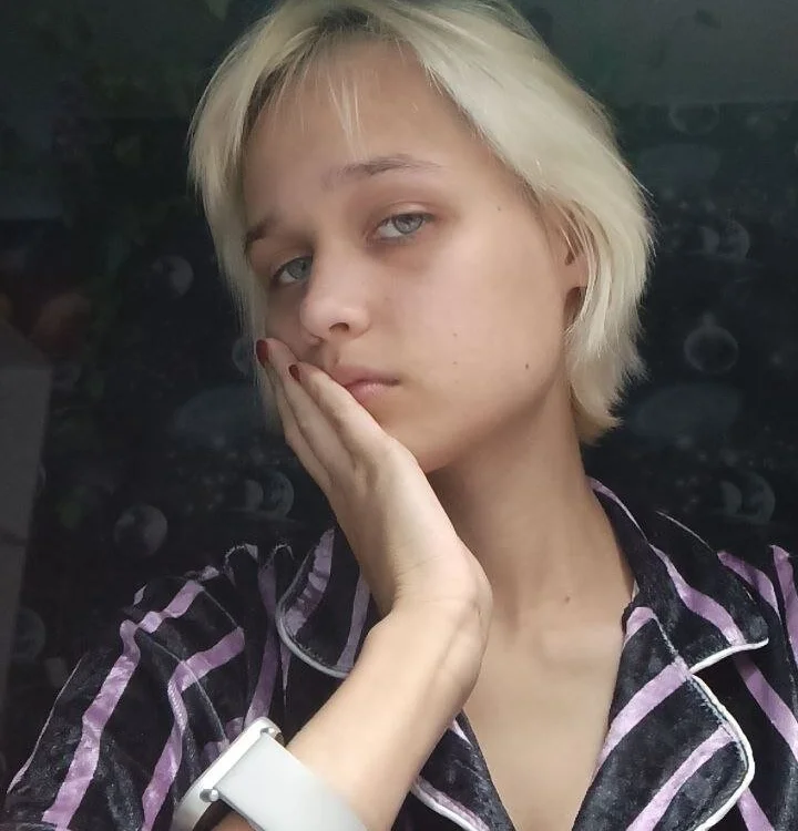 EllieCharm's most recent online preview