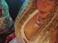 Nayaraluz's webcam live show