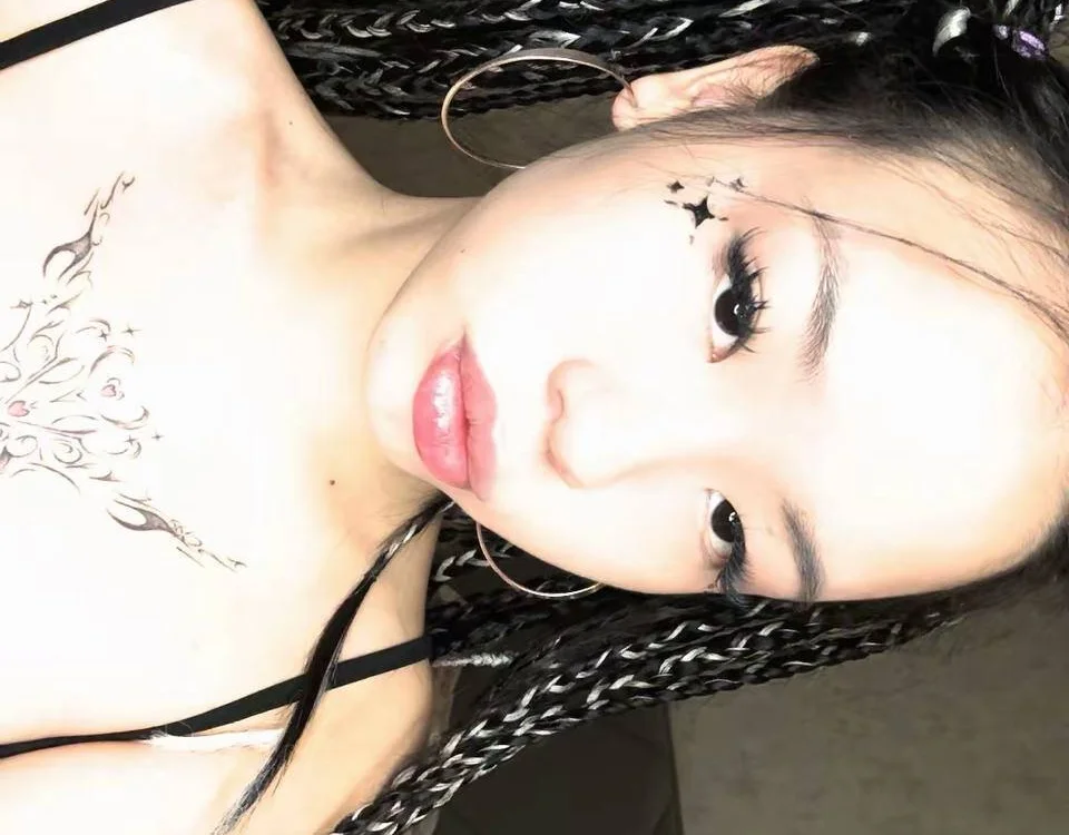 KiraHeat324 離線 XXX 聊天