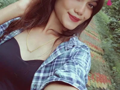 Rabina_bhabhi Female Indian Cam Chat