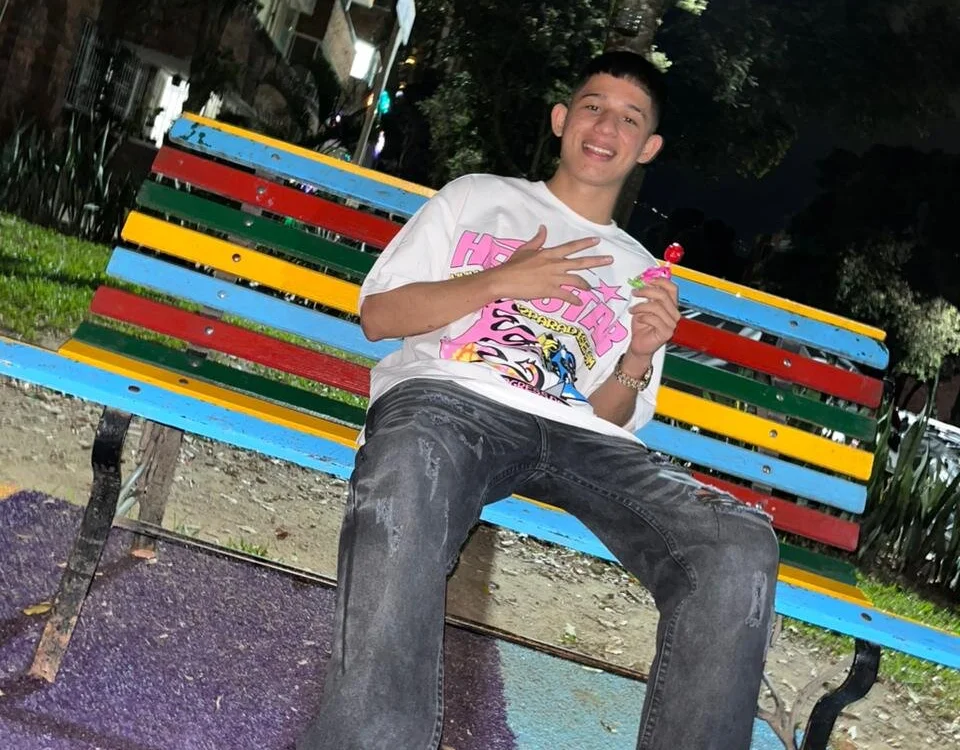 Elflako0927: συνομιλία ΧΧΧ εκτός σύνδεσης