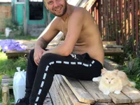 19Master83's Offline Chat Room