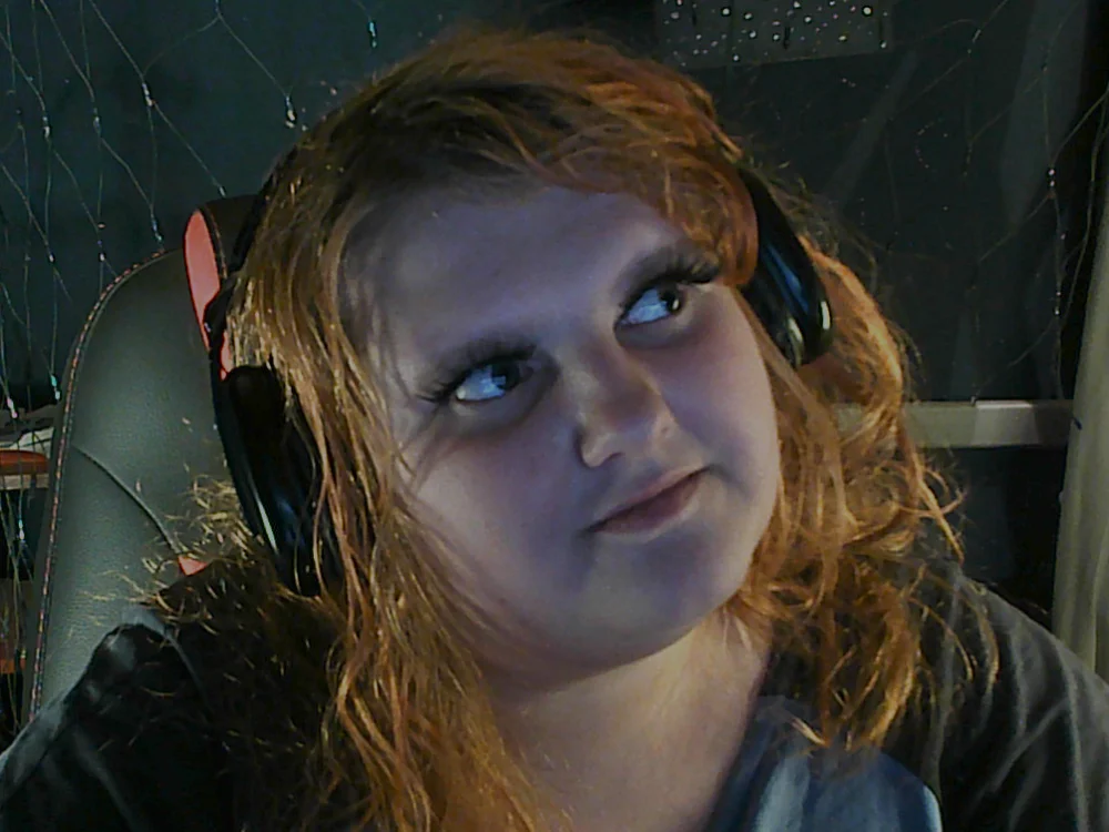 Freya_Ethel Chat XXX Ngoại tuyến