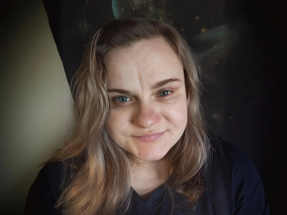 DollyGerson 离线XXX聊天