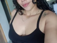 GretaBoobs_Isa's Offline Chat Room