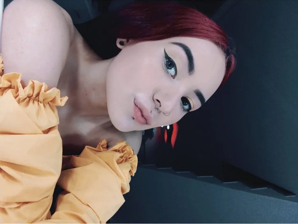 Madison_charlotte: συνομιλία ΧΧΧ εκτός σύνδεσης