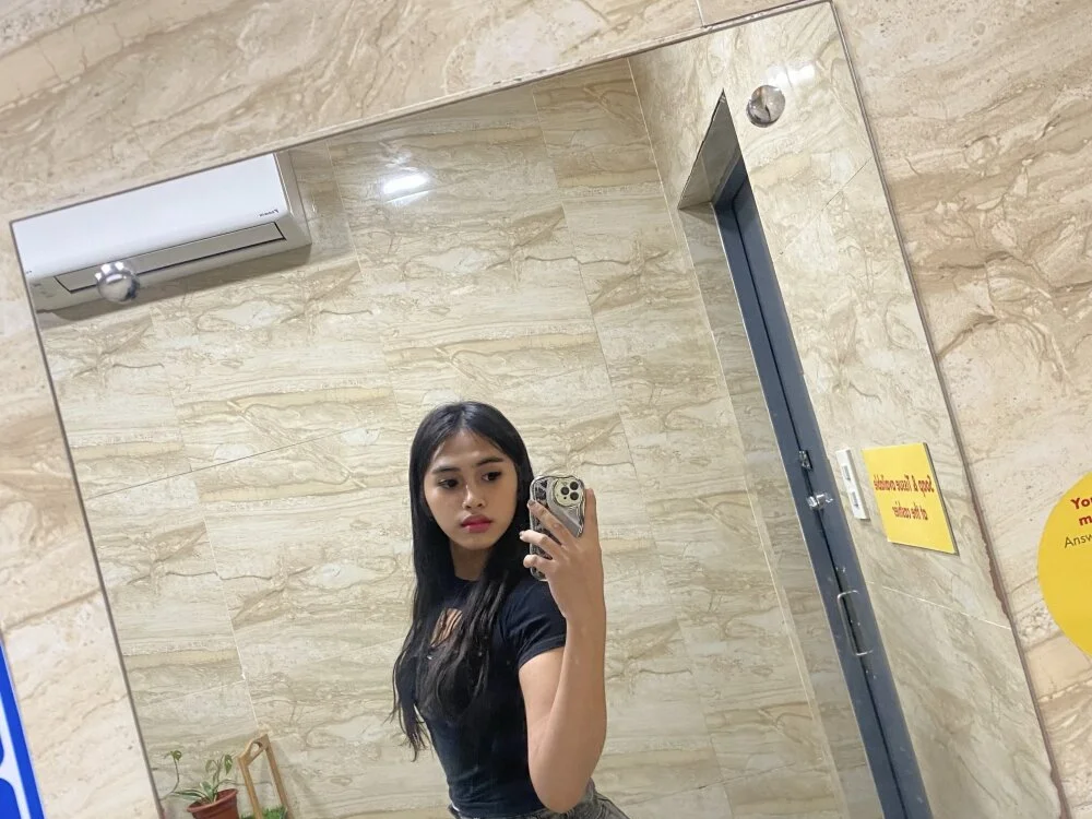 แชท XXX ออฟไลน์ของ im_ur_hugecock