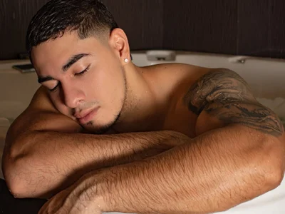 Dimitri_Colleman Offline XXX-chat